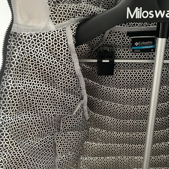 Columbia Titanium Arctic Down Jacket - Picture 6 of 13